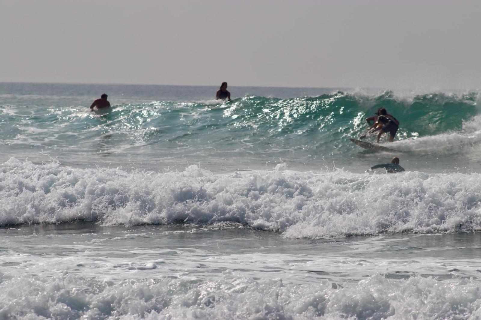 Plantation Surf Inn & Restaurant - Midigama East Esterno foto